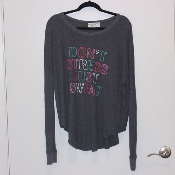 Wildfox Gray Long Sleeve Graphic tee Women Size Small - Picture 2 of 9